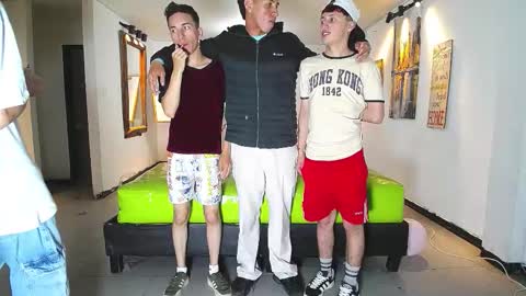 THOMAS AND DAMIAND online show from November 16, 2025, 6:24 pm