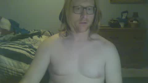 Snapshot of gnger31foru chatting on December 26, 2024, 12:38 pm Steven Meadow online show from December 26, 2024, 12:38 pm