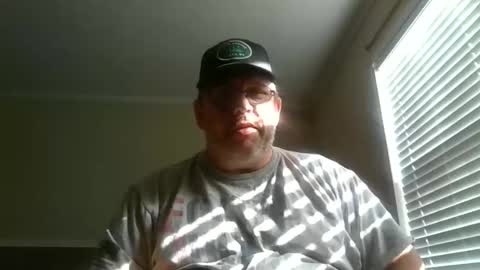 Snapshot of gobey33 chatting on November 10, 2025, 7:13 pm IDKIDCIDGAF online show from November 10, 2025, 7:13 pm