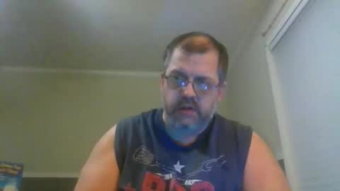 Snapshot of gobey33 chatting on November 17, 2025, 9:15 am IDKIDCIDGAF online show from November 17, 2025, 9:15 am