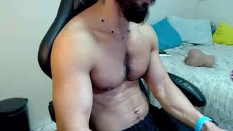 Snapshot of god_hunkules chatting on February 15, 2026, 4:14 pm god hunkules online show from February 15, 2026, 4:14 pm