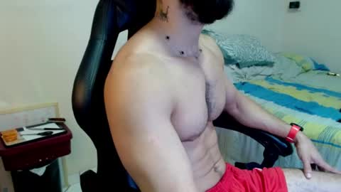 god hunkules online show from May 15, 2026, 7:10 pm