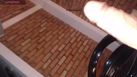 daniela online show from April 14, 2026, 10:38 pm