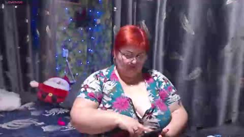 Snapshot of goddess57 chatting on January 2, 2025, 2:24 pm Goddess online show from January 2, 2025, 2:24 pm