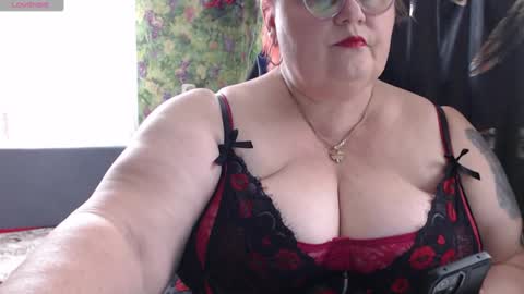 Snapshot of goddess57 chatting on January 30, 2025, 9:04 am Goddess online show from January 30, 2025, 9:04 am