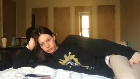 Snapshot of goddess_larz chatting on November 5, 2025, 6:19 pm goddess_larz online show from November 5, 2025, 6:19 pm