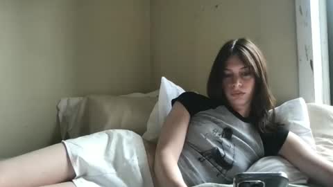 goddess_larz online show from May 27, 2026, 7:33 pm