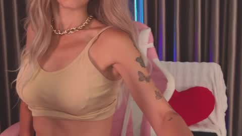 Katarina online show from April 16, 2026, 12:28 pm