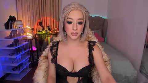 Snapshot of goddess_trans chatting on February 26, 2026, 11:20 am Contessa online show from February 26, 2026, 11:20 am