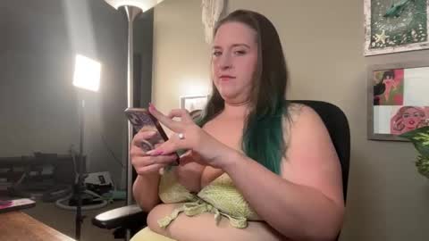 Snapshot of goddessamelia92 chatting on May 3, 2026, 3:45 am Goddess Amelia online show from May 3, 2026, 3:45 am