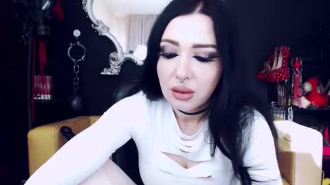 Snapshot of goddessgeorgia chatting on October 12, 2025, 1:32 pm Goddess Georgia online show from October 12, 2025, 1:32 pm