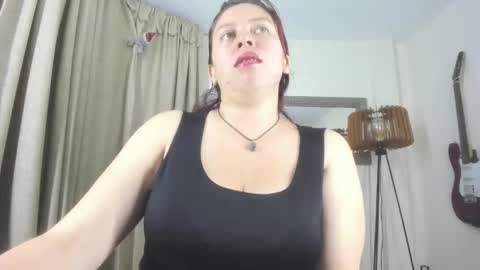 Snapshot of goddessjessica_roger chatting on February 4, 2026, 5:24 am Goddess Jessica and slave Roger online show from February 4, 2026, 5:24 am