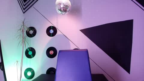 Snapshot of goddessjulieta chatting on May 3, 2026, 6:25 pm Julieta online show from May 3, 2026, 6:25 pm
