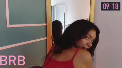 Snapshot of goddessjulieta chatting on May 27, 2026, 7:00 pm Julieta online show from May 27, 2026, 7:00 pm