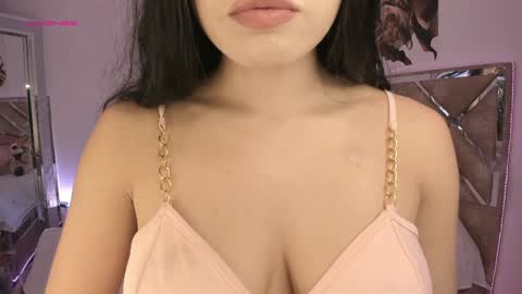 Linda online show from December 7, 2024, 11:12 pm