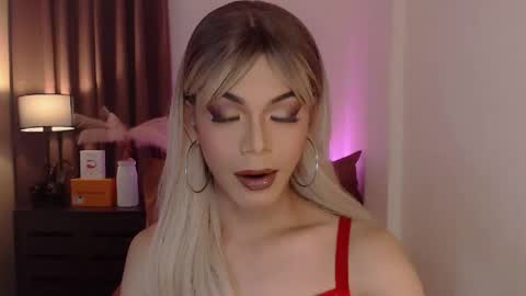 Snapshot of goddessmichaella chatting on December 22, 2024, 2:38 pm Michaella online show from December 22, 2024, 2:38 pm