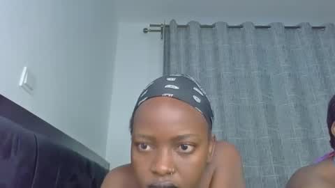 godess_lunah online show from May 17, 2026, 2:46 pm