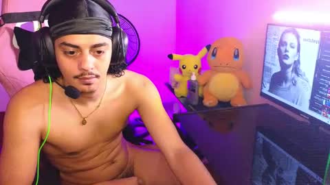 Snapshot of godiegogoxxx chatting on May 30, 2026, 4:20 am Diego online show from May 30, 2026, 4:20 am