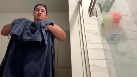 gojiberryshead online show from November 8, 2025, 11:21 am