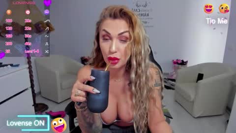 Nicole.. online show from March 20, 2026, 11:04 am