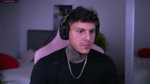 goldenatlasx online show from April 20, 2026, 9:27 pm