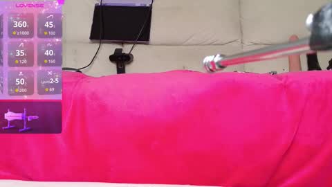 Snapshot of goldenboy69bsx chatting on January 19, 2026, 8:07 am Goldenboy69 online show from January 19, 2026, 8:07 am