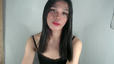 Snapshot of goldenlily69 chatting on February 28, 2025, 7:37 am Lily is Gold online show from February 28, 2025, 7:37 am