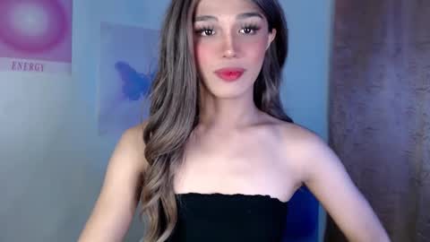 Snapshot of goldenlily69 chatting on March 8, 2025, 11:28 pm Lily is Gold online show from March 8, 2025, 11:28 pm