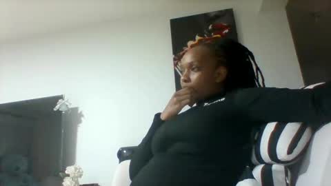 goldenmusexo online show from April 14, 2026, 10:38 pm