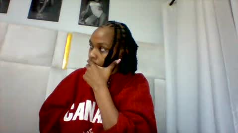 Snapshot of goldenmusexo chatting on July 20, 2026, 8:11 pm goldenmusexo online show from July 20, 2026, 8:11 pm