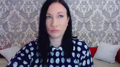 goldmoonn online show from April 24, 2026, 9:12 am