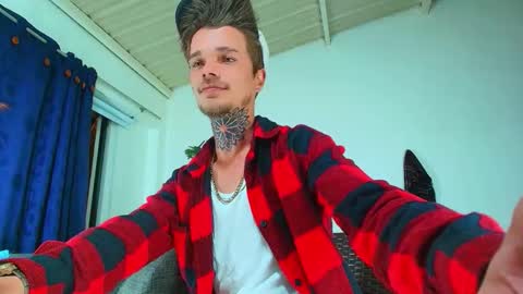 Snapshot of goldy_loyal99 chatting on September 18, 2025, 2:57 am Goldy Loyal93 online show from September 18, 2025, 2:57 am