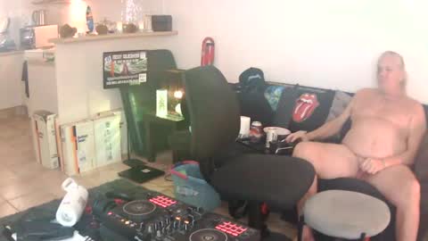 goldyguy011 online show from July 15, 2026, 4:18 am