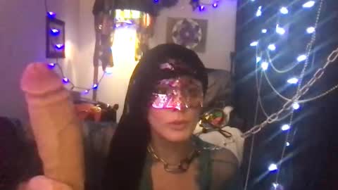 goldynsilvyrempress online show from May 24, 2026, 4:50 am