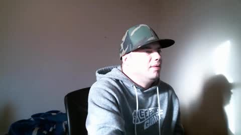 goleafzgo online show from December 14, 2025, 8:02 pm