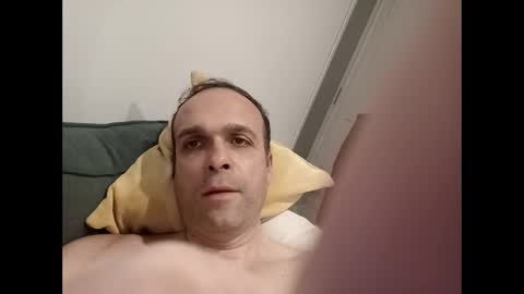 golemkur25 online show from April 5, 2026, 9:34 pm