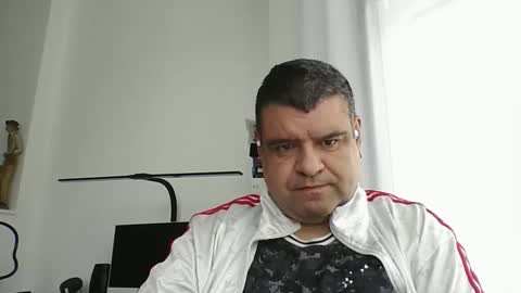 Snapshot of gomezgonz5 chatting on September 16, 2025, 9:54 am gomezgonz5 online show from September 16, 2025, 9:54 am