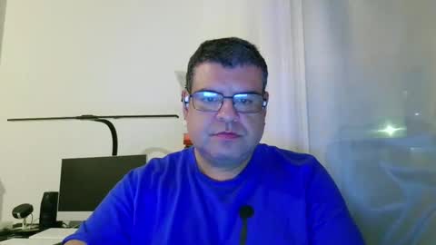 Snapshot of gomezgonz5 chatting on September 18, 2025, 9:28 pm gomezgonz5 online show from September 18, 2025, 9:28 pm