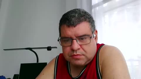 Snapshot of gomezgonz5 chatting on September 28, 2025, 10:53 am gomezgonz5 online show from September 28, 2025, 10:53 am