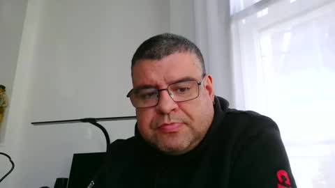 Snapshot of gomezgonz5 chatting on September 30, 2025, 12:32 pm gomezgonz5 online show from September 30, 2025, 12:32 pm