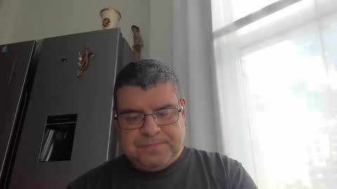 Snapshot of gomezgonz5 chatting on October 20, 2025, 1:11 pm gomezgonz5 online show from October 20, 2025, 1:11 pm