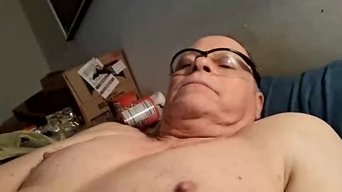 gonadalache online show from October 15, 2025, 12:27 pm