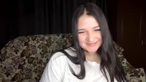 good_girl_24 online show from April 7, 2026, 8:09 pm