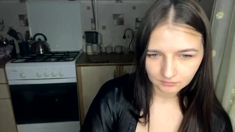 good_girl_24 online show from June 13, 2026, 9:13 pm