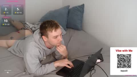 kylexo online show from September 28, 2025, 9:53 pm