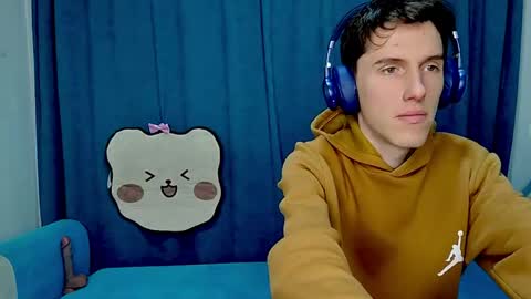 Snapshot of goodboyluca chatting on April 13, 2026, 4:01 pm Luca online show from April 13, 2026, 4:01 pm