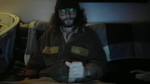 gooleek online show from November 11, 2025, 7:25 pm