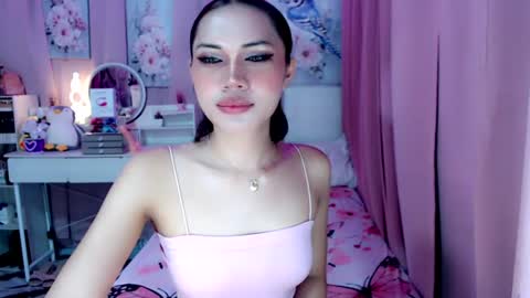 Snapshot of gorgeous_anora chatting on June 21, 2026, 1:30 am Anora online show from June 21, 2026, 1:30 am