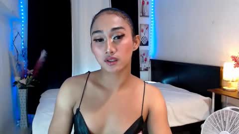 gorgeous_nicole online show from February 6, 2025, 10:00 pm