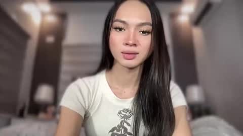 D I A N A online show from April 3, 2026, 5:22 pm